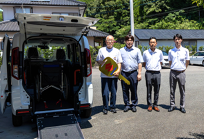 養護老人ホームに車両寄贈しました！